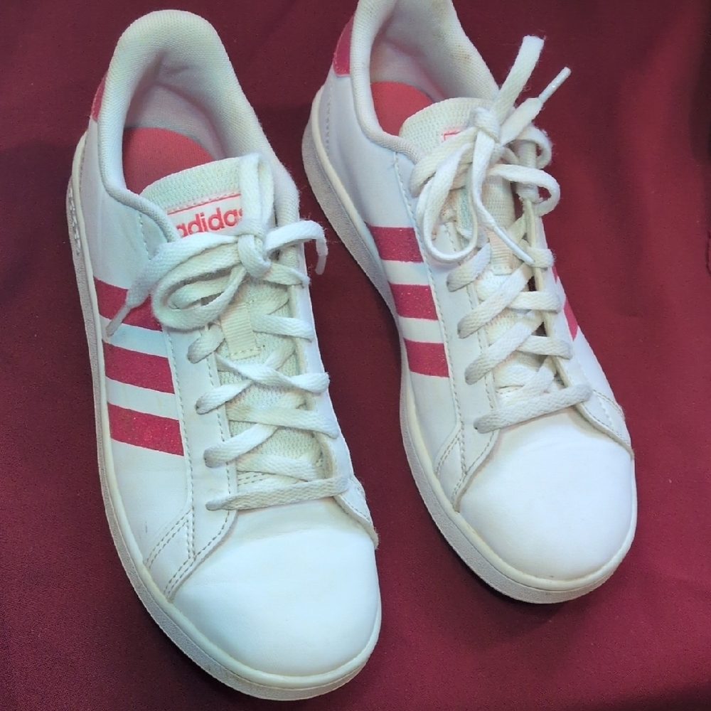 Adidas Girl's Classic White and Pink Sneakers